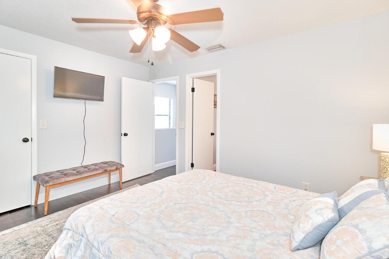 South Tampa Retreat Fenced Yard, Top Location! المظهر الخارجي الصورة