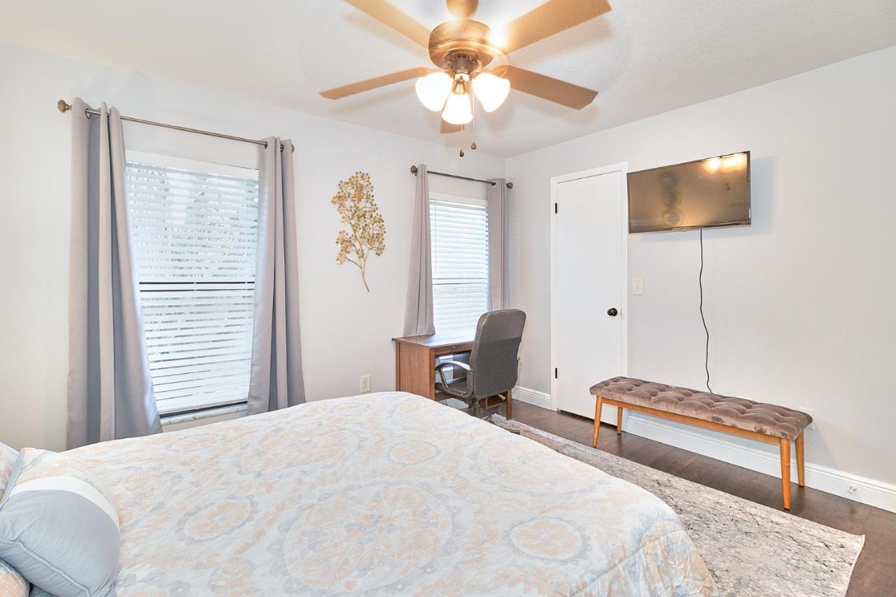 South Tampa Retreat Fenced Yard, Top Location! المظهر الخارجي الصورة