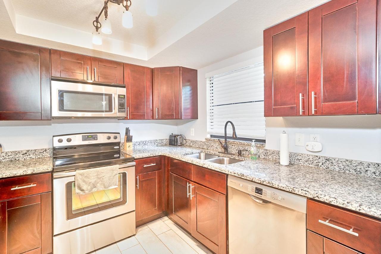 South Tampa Retreat Fenced Yard, Top Location! المظهر الخارجي الصورة